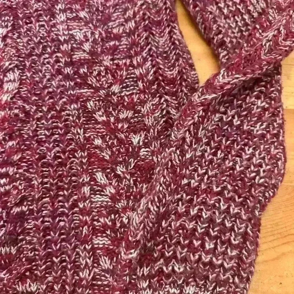 GAP crew neck Berry Red and White knit wool blend sweater Women M - Picture 4 of 9